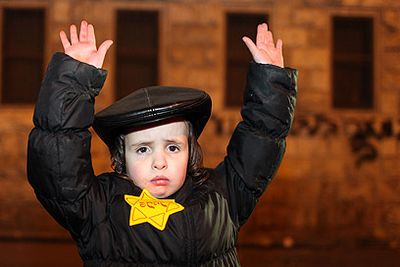 Haredi boy yellow star demo arms up mea shearim 12-31-2011 Haredi boy yellow star demo arms up mea shearim 12-31-2011